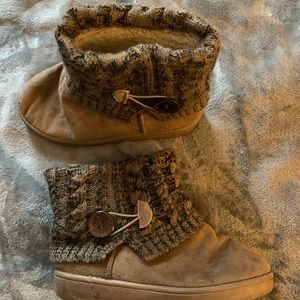 Warm winter boots